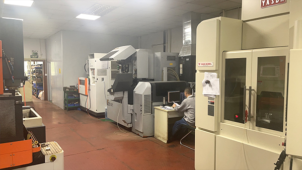 塑膠注塑加工操作時需要注意什么？富豪盛來告訴你